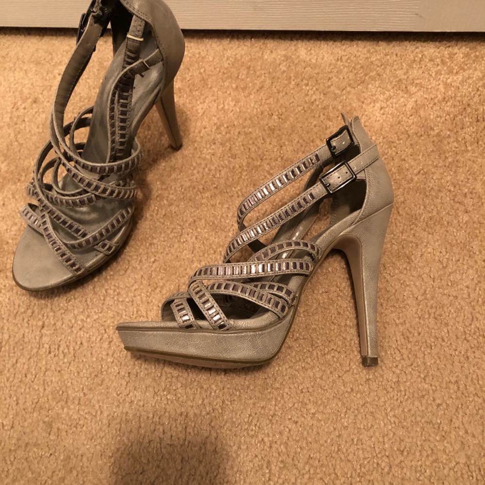 Shi Heels